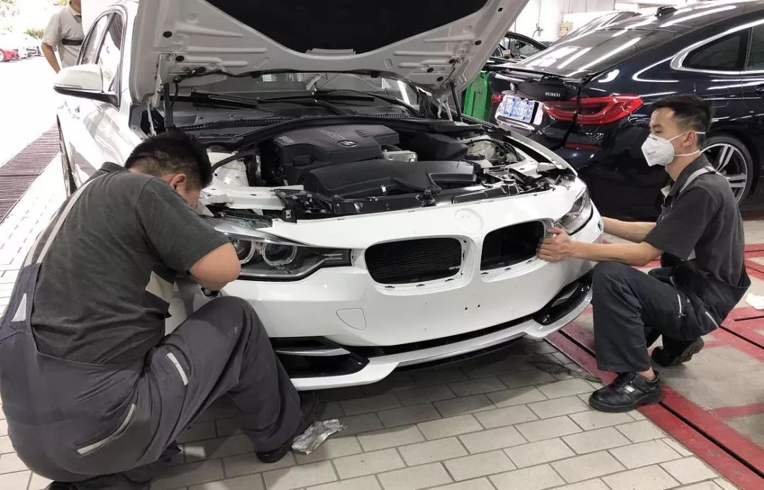 编辑体验宝马钣金喷漆服务.
