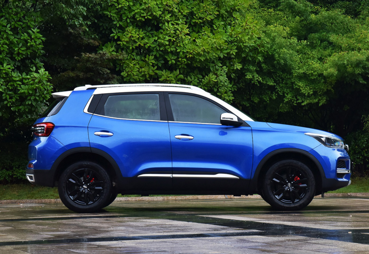 这国产小型suv终于要上市,配1.5t四缸 后轮独悬,比缤越有诚意