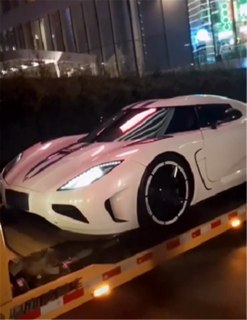 面对这样一台千万级别的柯尼塞格,个人认为这款车一次保养的价格达到