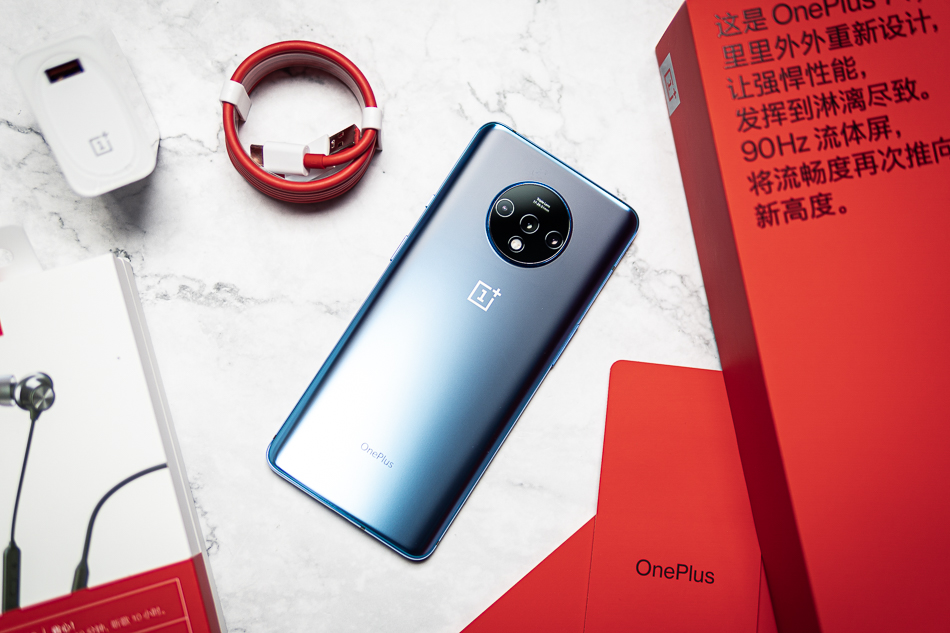 一加7t开箱图赏:三千元价位最有质感的产品