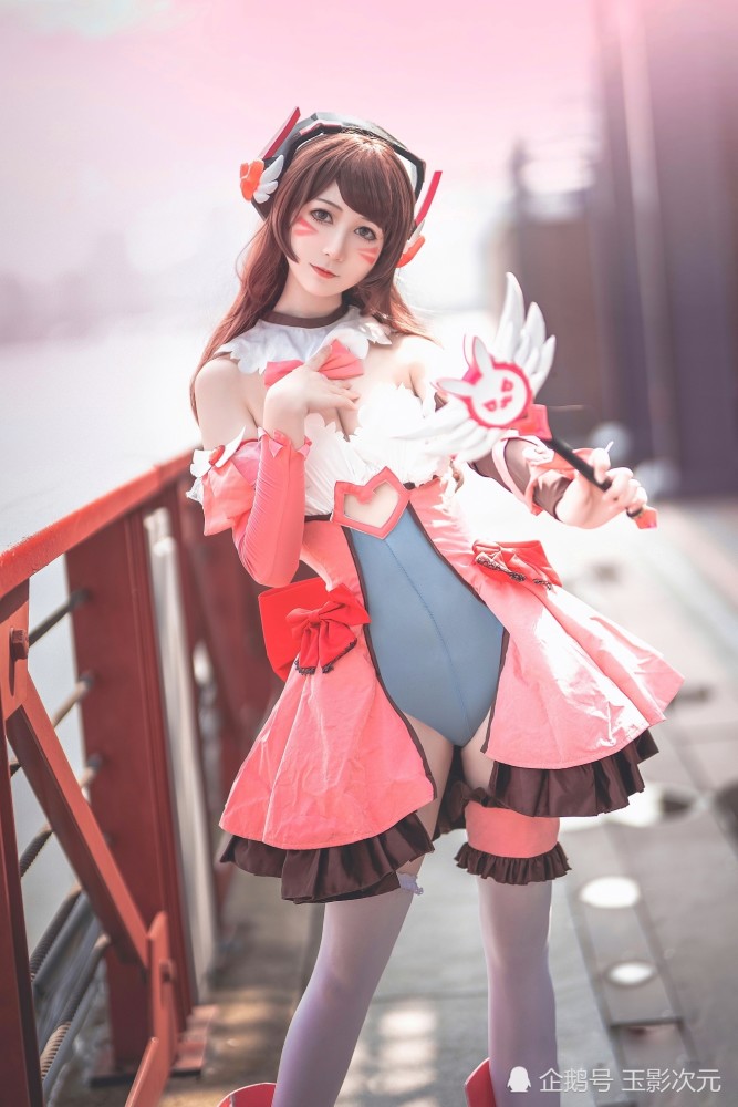 守望先锋cosplay dva小姐姐:玩游戏就是要赢呀!