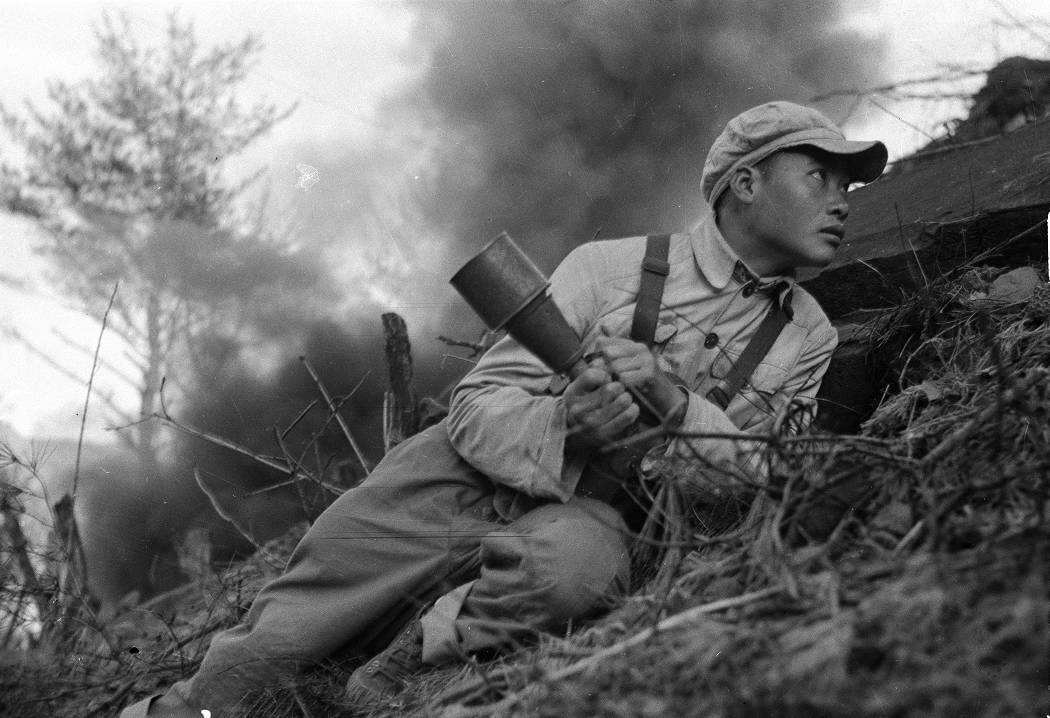 一个连对抗敌军一个营,要完成哪两大艰巨任务?先攻克,再守住!