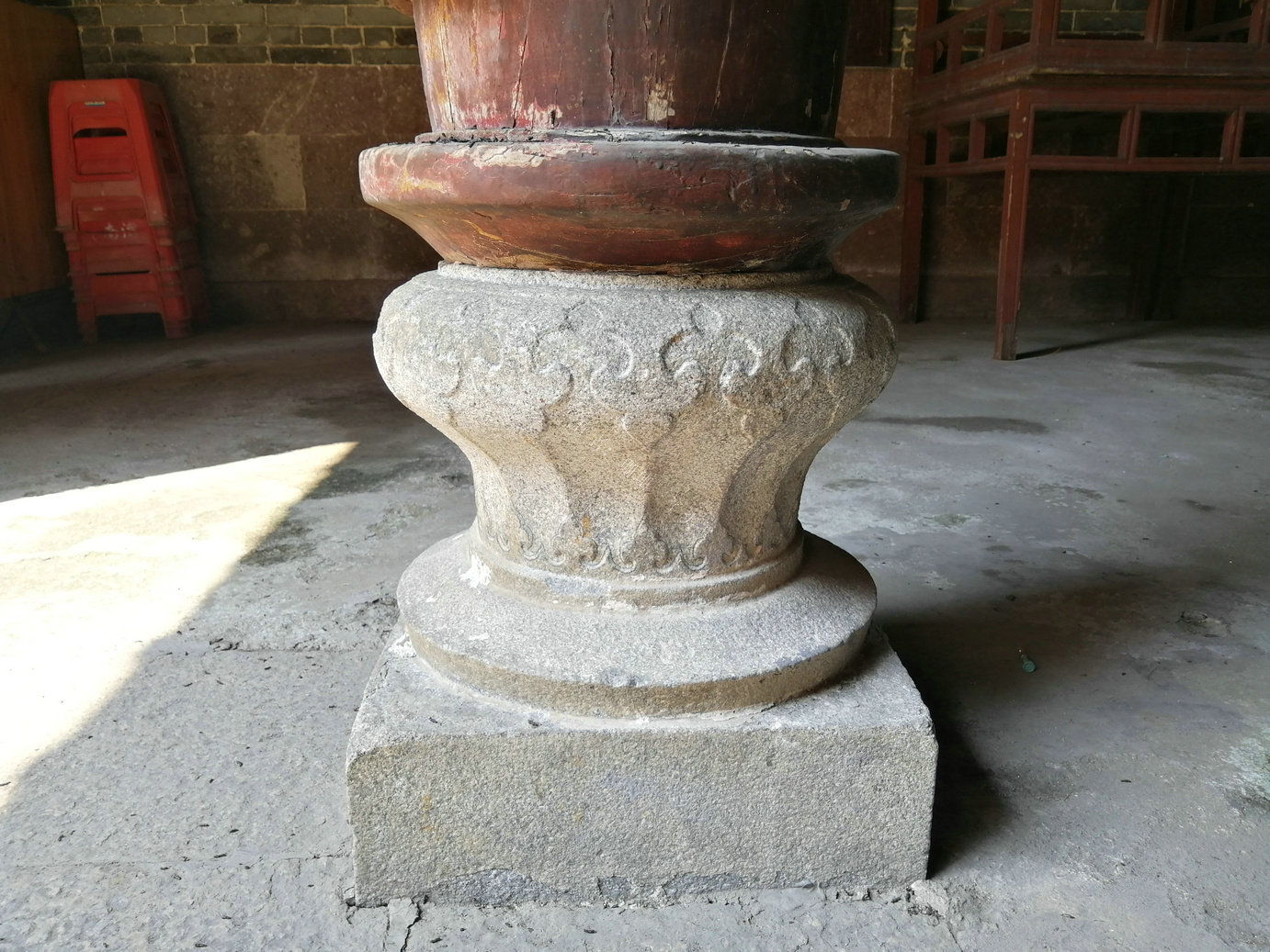 广州一座古建筑内的“柱础石”：“6种”不同形态，是珍贵艺术品