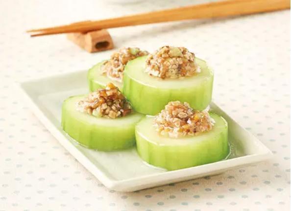 美食凉拌黄豆芽黄瓜镶豆腐凉拌木耳