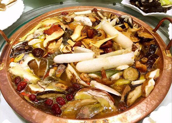 野山菌火锅,正规制作配方揭秘,制作简单,营养又美味