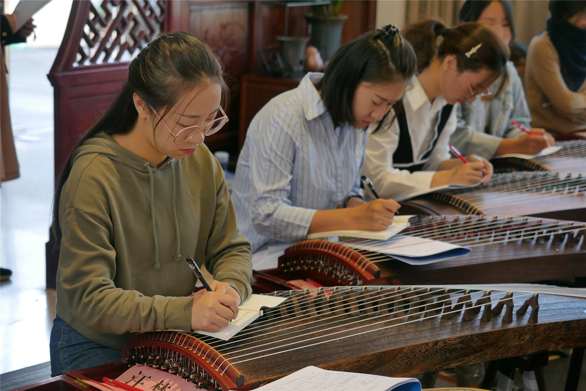 【木音堂·经典传承】焦金海教授筝乐讲座暨大师传承班在浙江举办