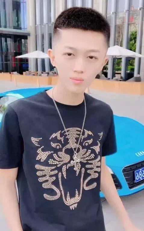 伊伊|快手|主播_新浪新闻