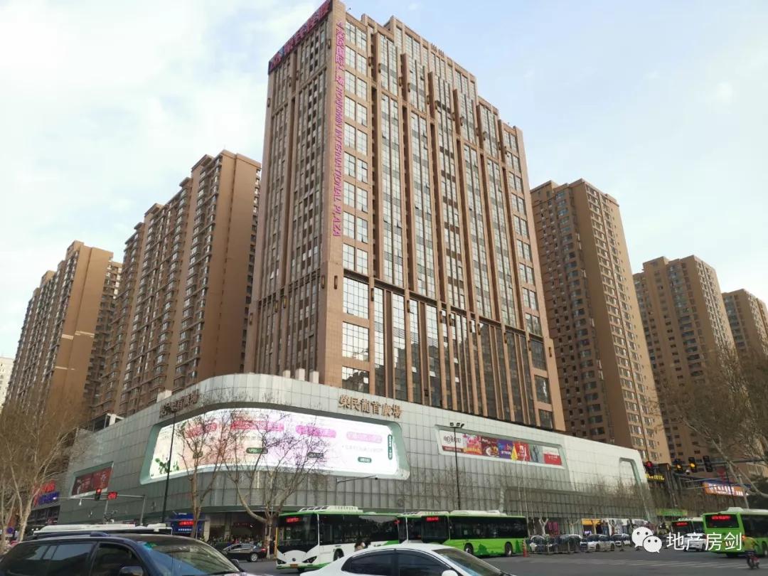 储备,荣民2019年在龙首板块依然有多个项目在开发,包括荣民时代广场