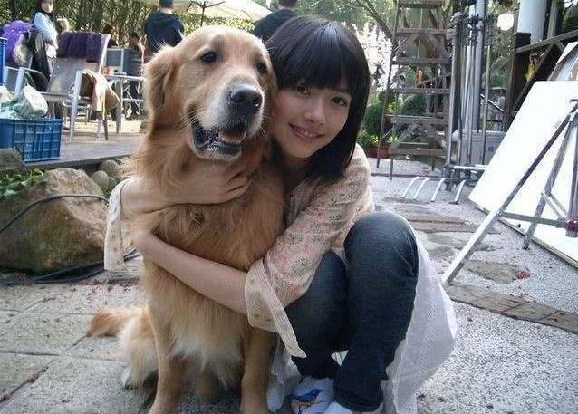 为什么大部分女生都爱养公狗?难道真的就是异性相吸,重男轻女?