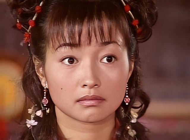 年轻的朋友来说有一点点陌生,但是想必大家都一定看过她演的电视剧,也