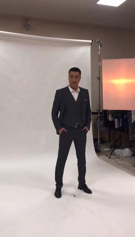 付滃拍摄《乡村爱情12》海报 网友赞帅气 只是别给大个儿加戏了