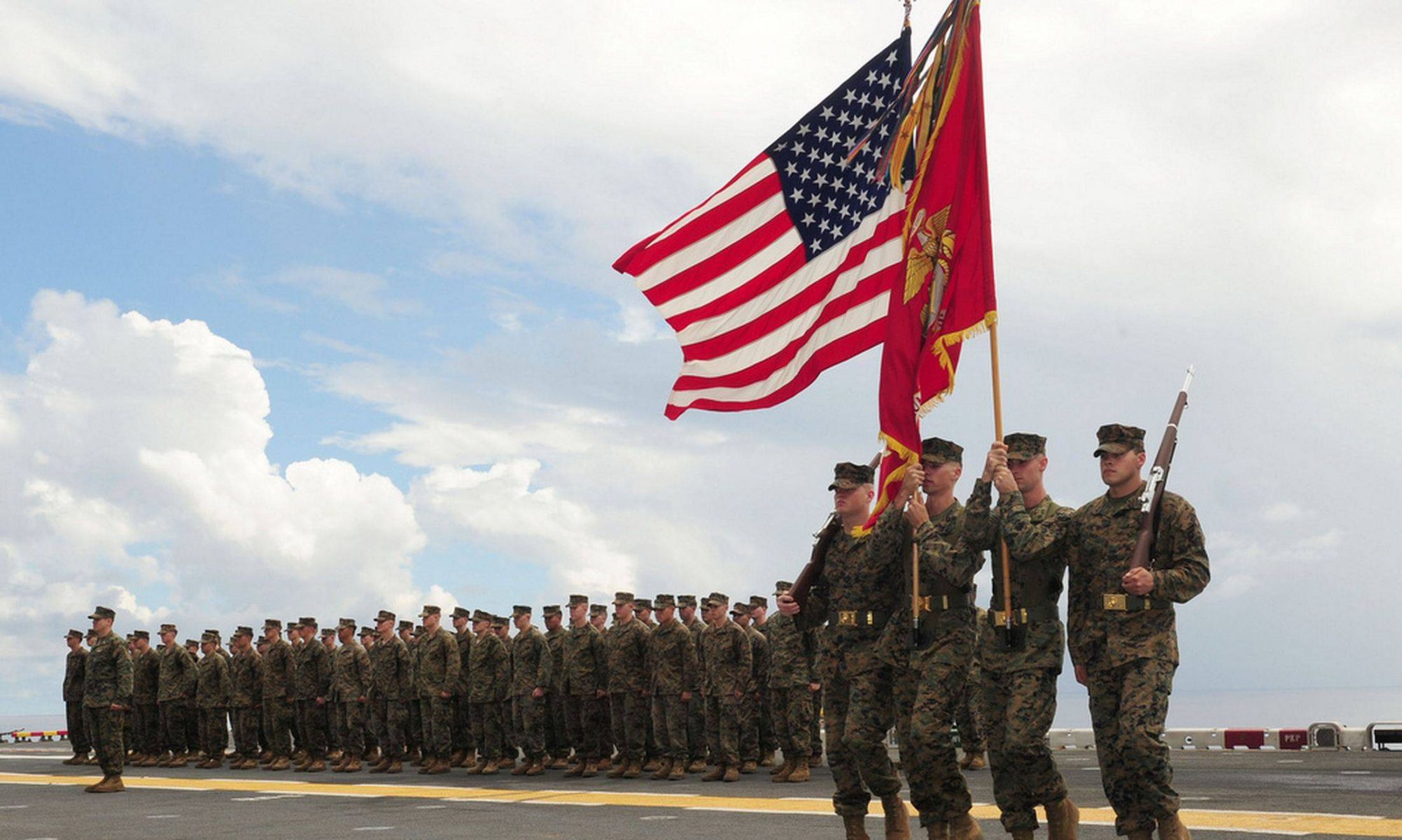 男兵,女兵的解压方式还真不一样|航母|女兵|美军_新浪新闻