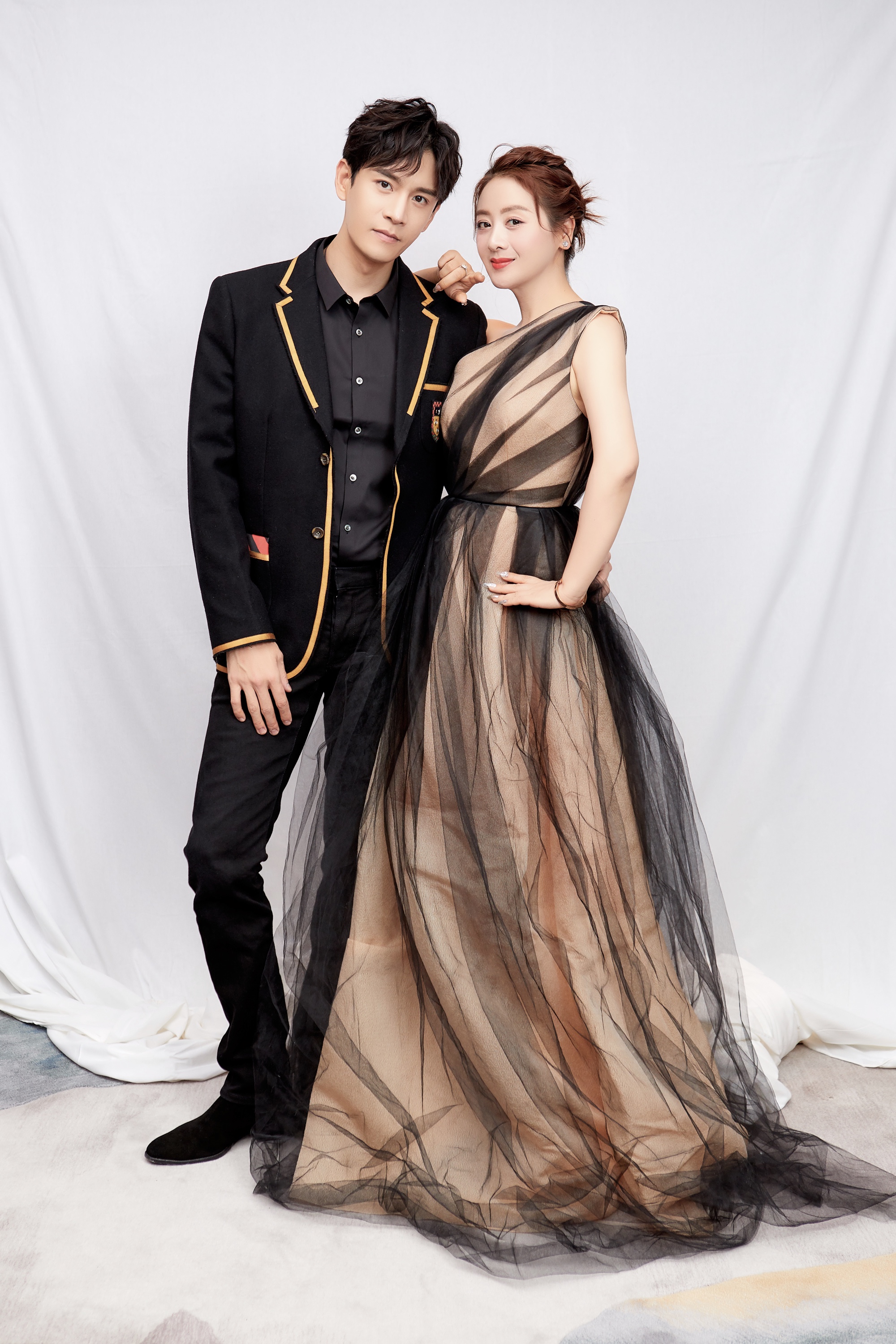 时尚新娘致爱盛典经超小李琳斩获年度幸福偶像奖