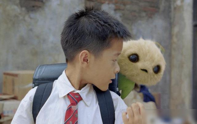 小男孩走红,10年后却"逆袭"成大美女|长江七号|黄蕾|陈俊生_新浪新闻