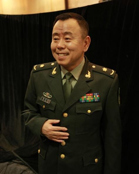 首先要说的李幼斌