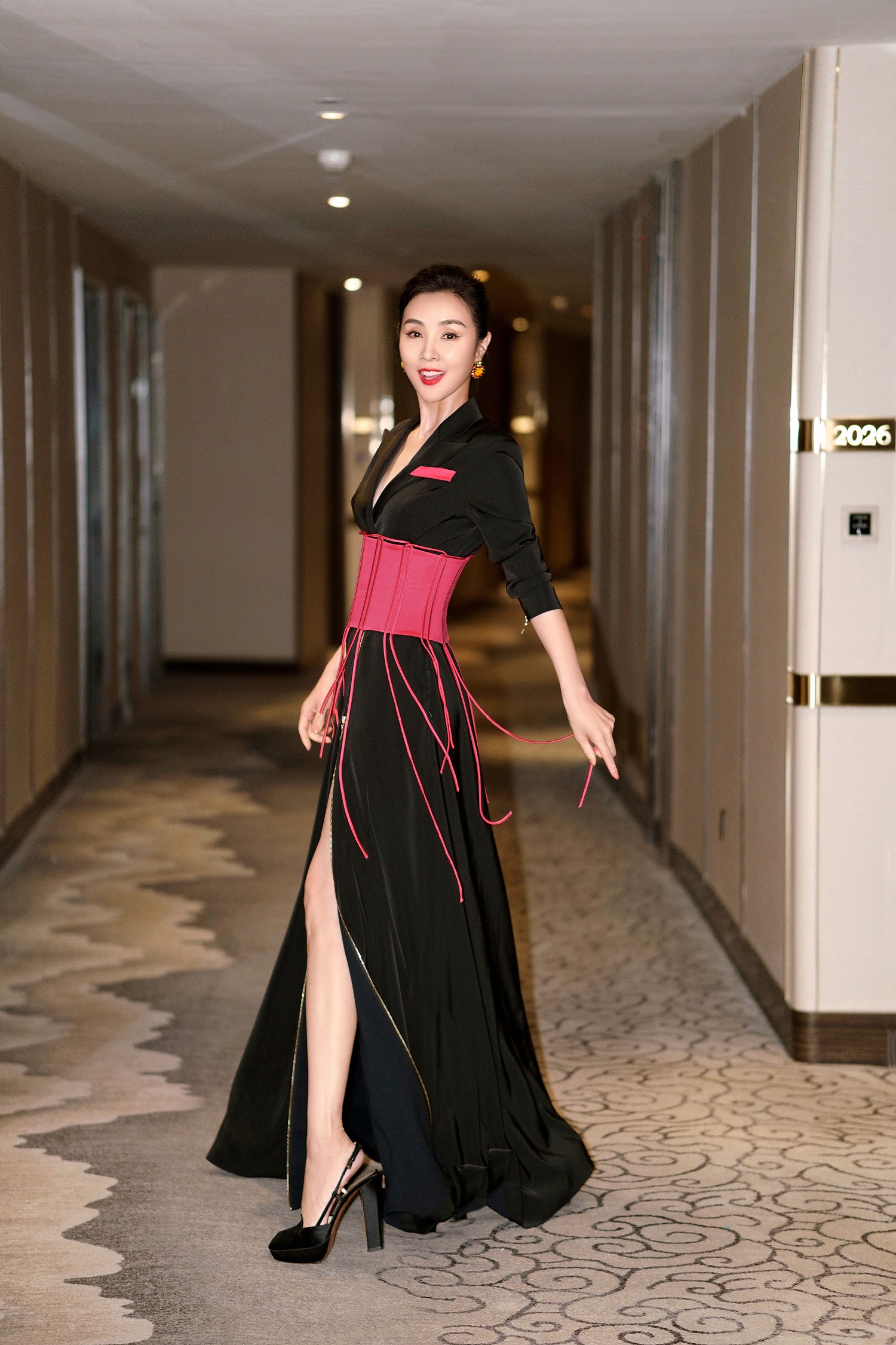 姜宏波惊艳亮相丝绸之路电影节