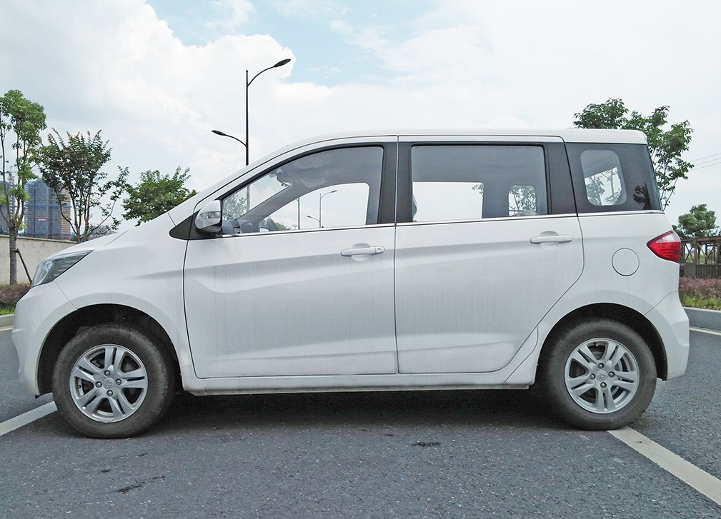 售价直降5万元/续航315km 长安欧尚欧力威ev现售10.58万元