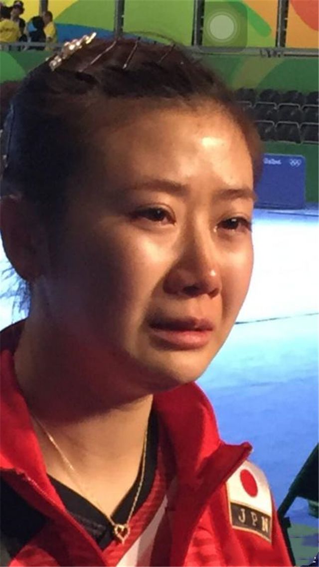 不容易曾被张怡宁111打哭的福原爱在游戏中圆梦奥运女单铜牌
