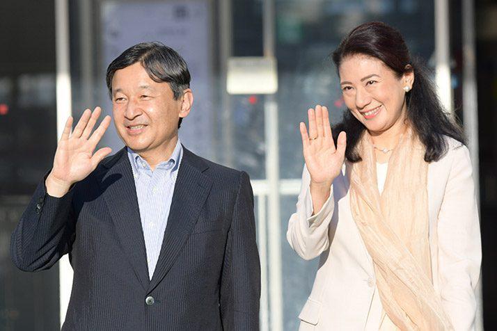 日本德仁天皇举行即位典礼 昭告天下 大宴群宾|图文回放|日本|皇室|安倍_手机新浪网