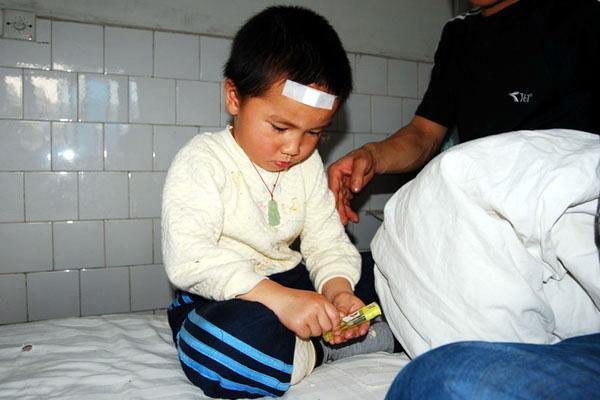 医院会通过各种方法帮助儿童排铅,但是铅中毒所造成的损伤是不可逆的