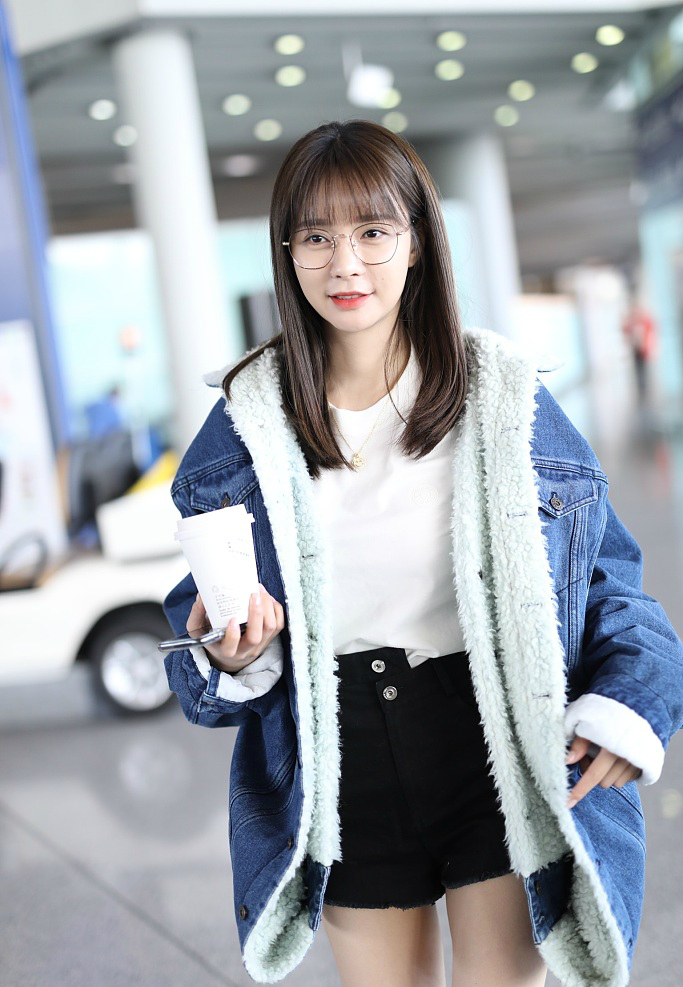 上面冬天下面夏天30岁沈梦辰这造型要火时髦显瘦又显高