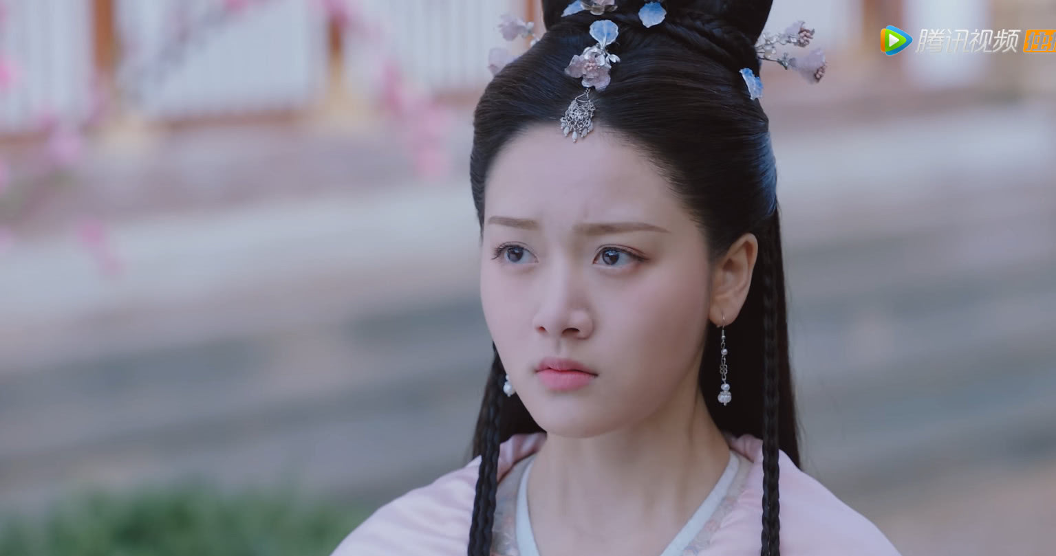 《明月照我心》之前更新的剧情中:凌美仕饰演的汐月国公主李明月为了