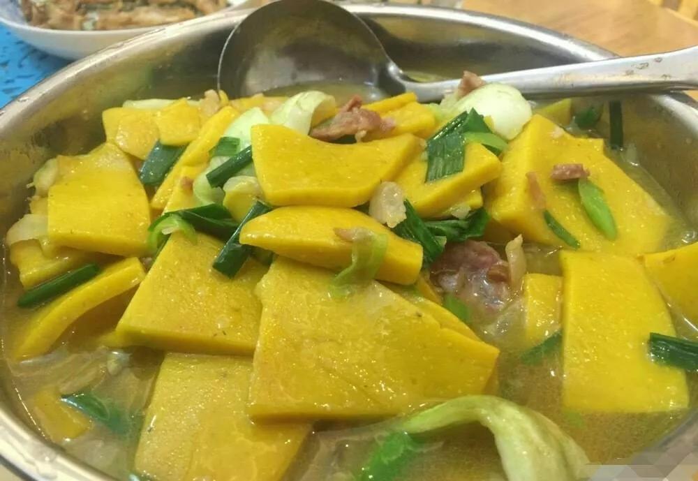 江西赣南客家特色美食"黄元米果",是赣南客家人熟悉的味道