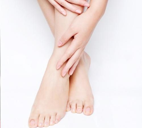 关于脚后跟干可以用身体乳抹吗的信息 关于脚后跟干可以用身体乳抹吗的信息