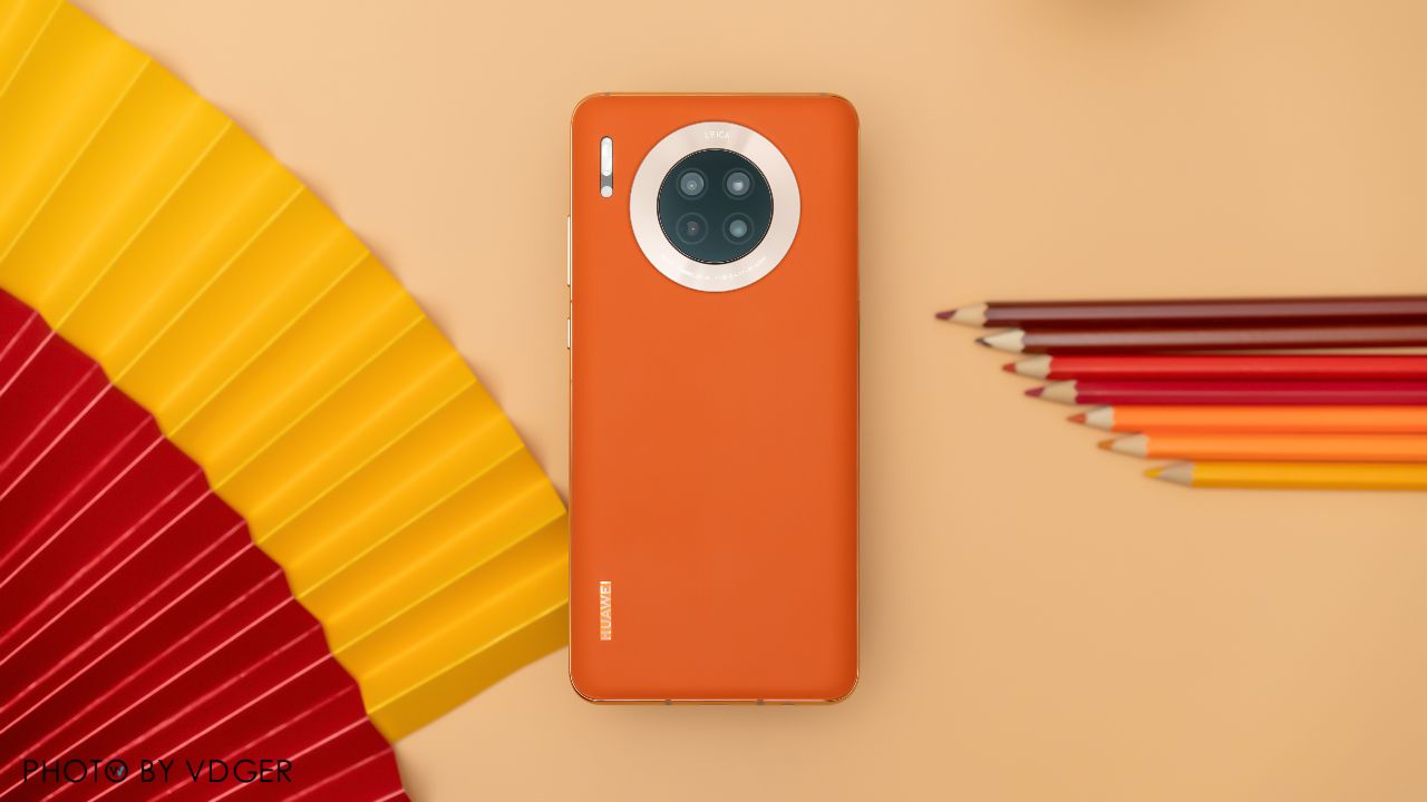 5g时代首款爆品华为mate305g丹霞橙体验素皮很别致