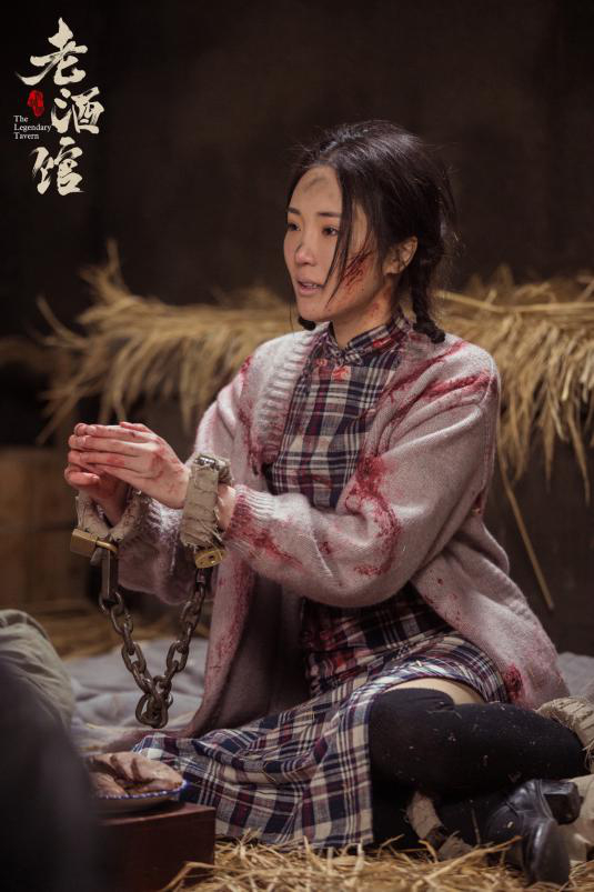 跟一众老戏骨拼戏并赢得高度称赞,张可盈凭实力圈