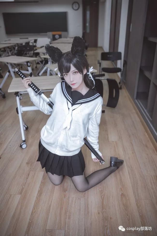 cos正片碧蓝航线爱宕犬高雄獒jk