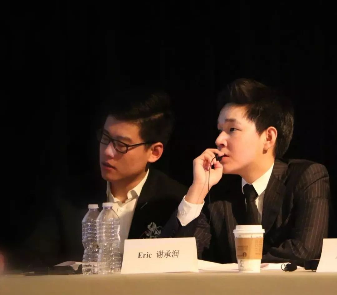 中国生物制药的亿万富翁创始人谢炳及其妻郑翔玲在把约五分之一的公司