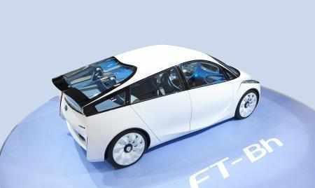 混合动力和纯电动有什么区别？混合动力和纯电动区别介绍