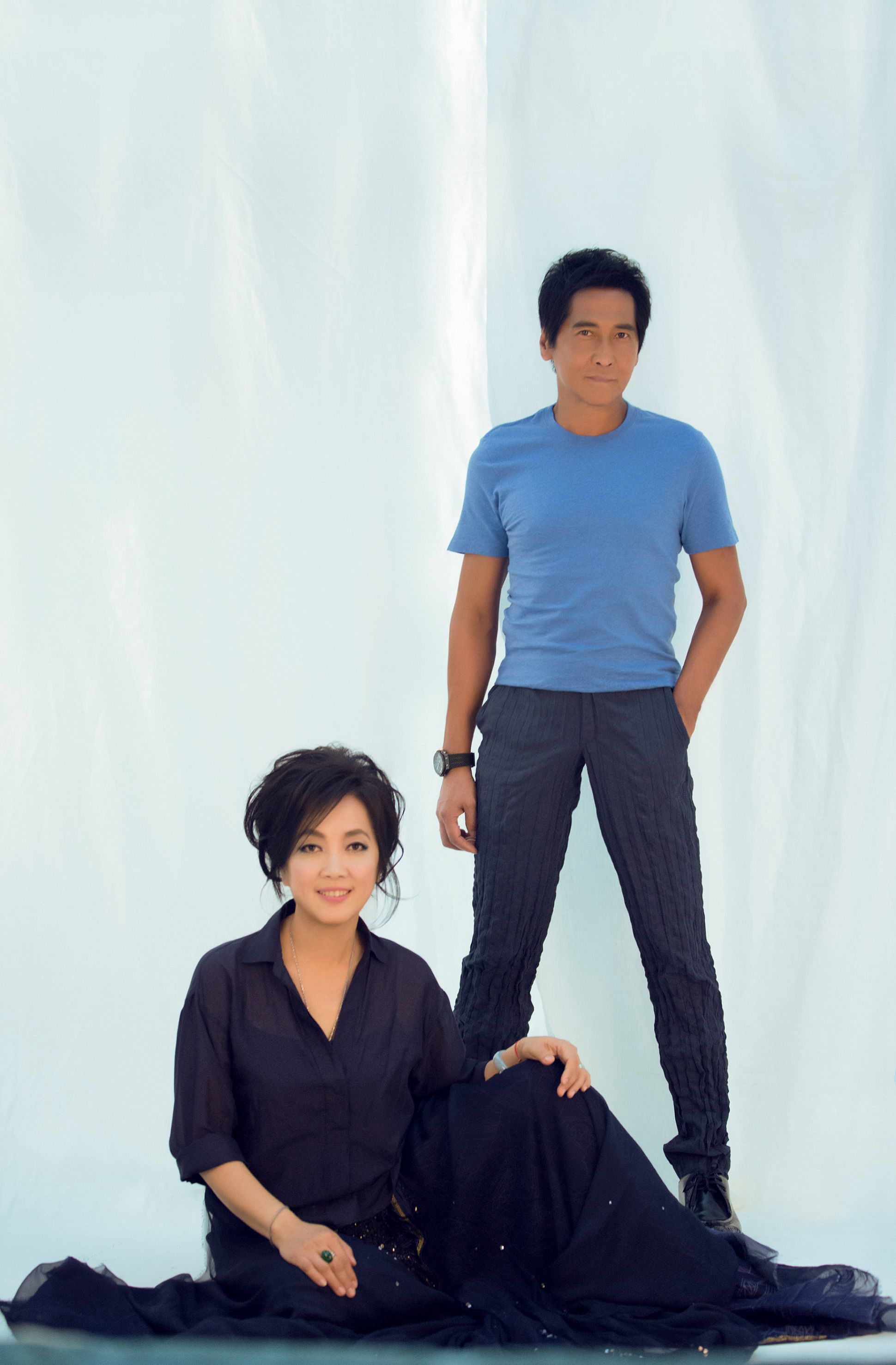 齐秦金曲大碟《穿乐》发行 与姐姐齐豫再度携手合作