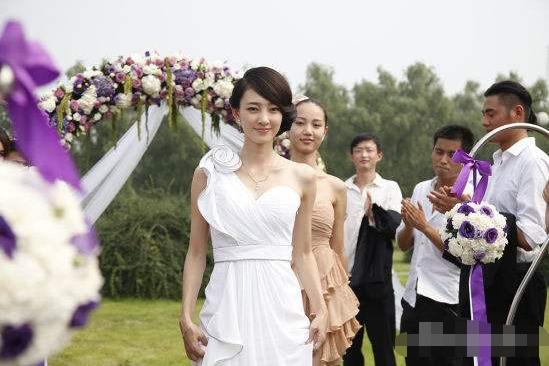 曝王丽坤领证结婚,男方长相普通疑圈外富豪,林更新已成过去式?