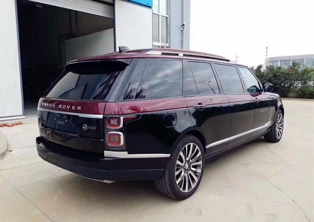 路虎顶级“揽胜”亮相，双色车身+四座布局，550马力配全时四驱！