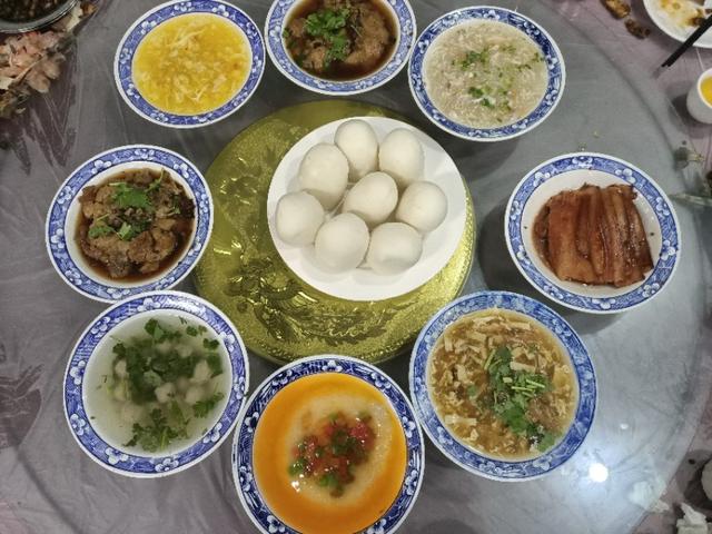 古老的三八大席八大碗