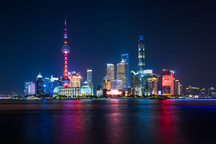 昆山陆家快餐女现象背后的生活真相解析与陆家老家的点滴揭秘