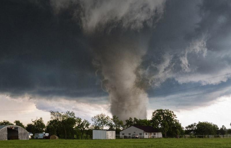 火星出现白色魔鬼有7层楼高人类一旦登陆就会遭受攻击
