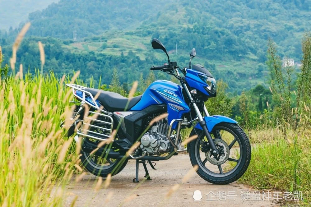 钱江发布飞龙150颜值不低续航500km的经济实用车型