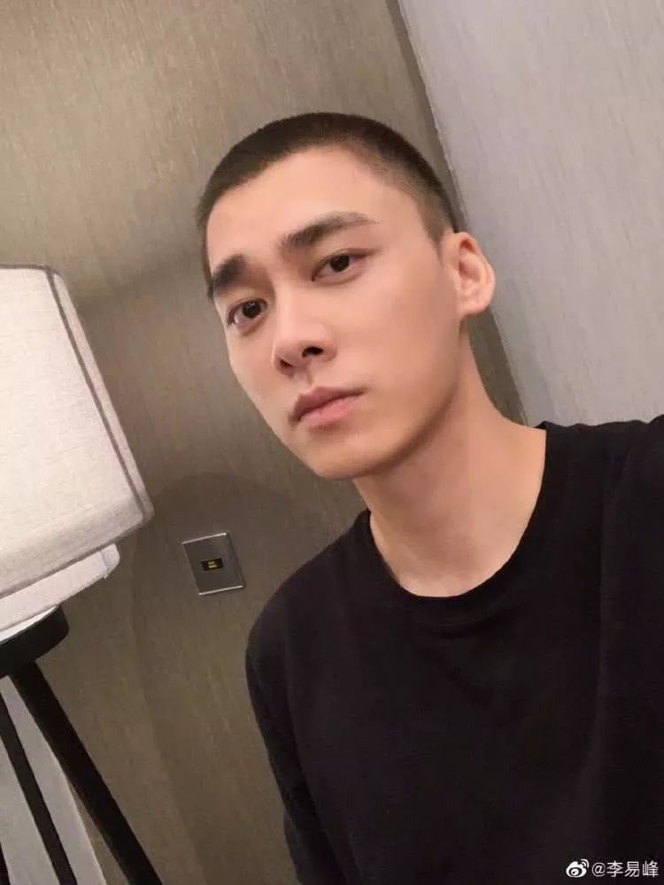 华晨宇“实诚”剃秃…谁是寸头界的一番？
