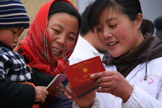 农村养老保险每年交100和每年交2000元的60岁时差别有多大