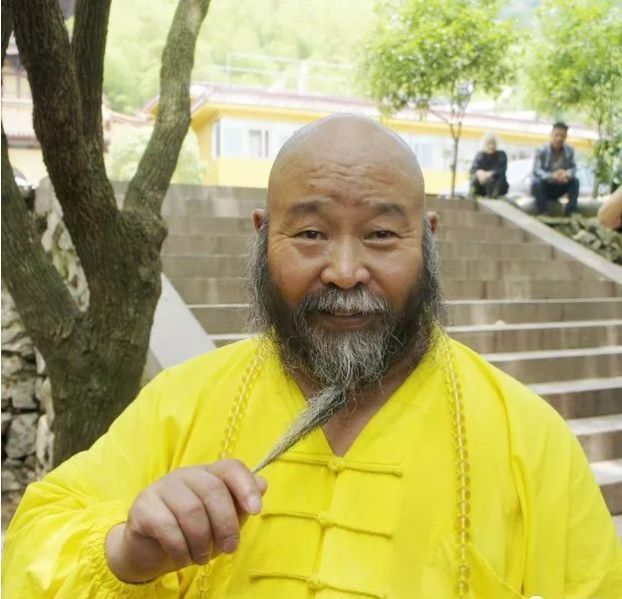 当代专修楞严咒的僧尼有两位影响力最大,一位僧人普光老和尚,一位尼姑