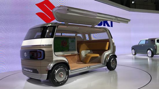 高效移动座舱铃木hanare概念车发布