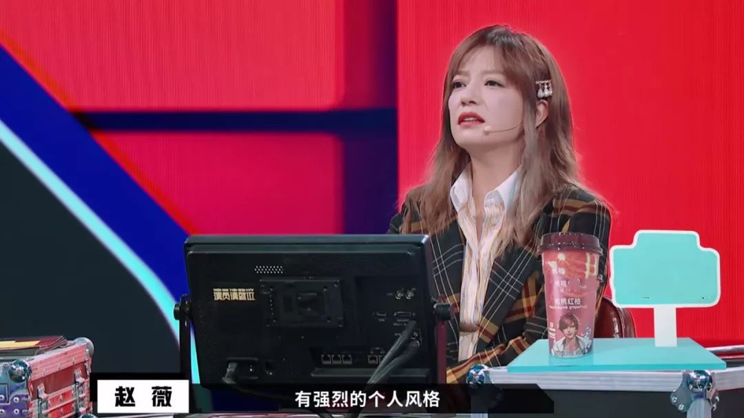 同样被前辈怼，郭敬明不妨学学赵薇的高情商