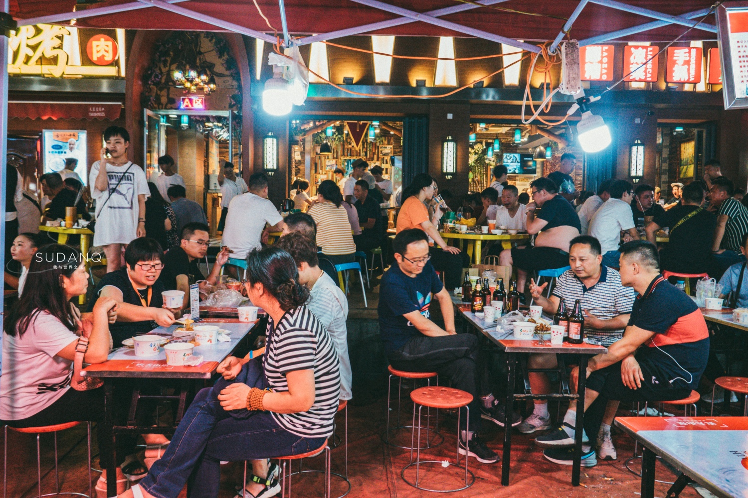 兰州最火爆的夜市你骂也好夸也罢夜市文化渗透城市底蕴