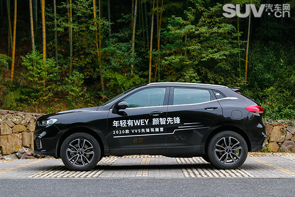 年轻人买得起的豪华SUV 试驾2020款VV5