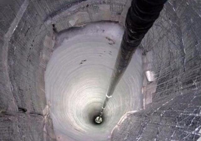 12262米深井,挖了19年深度世界第一,挖到大量黄金却直接废弃