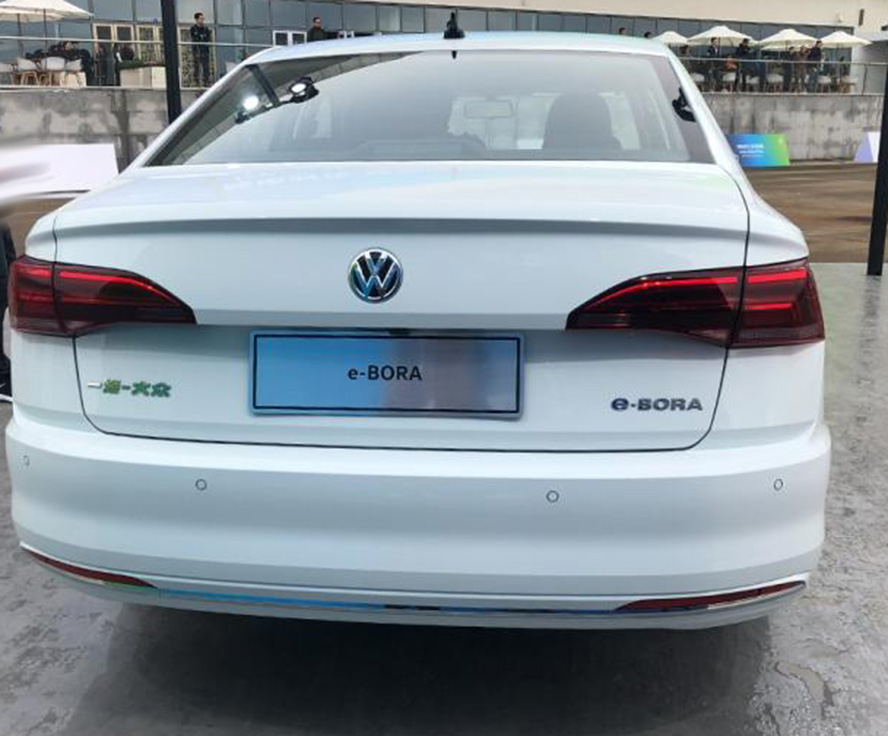 国产大众宝来电动版上市一次能跑270公里换个车标能便宜5万