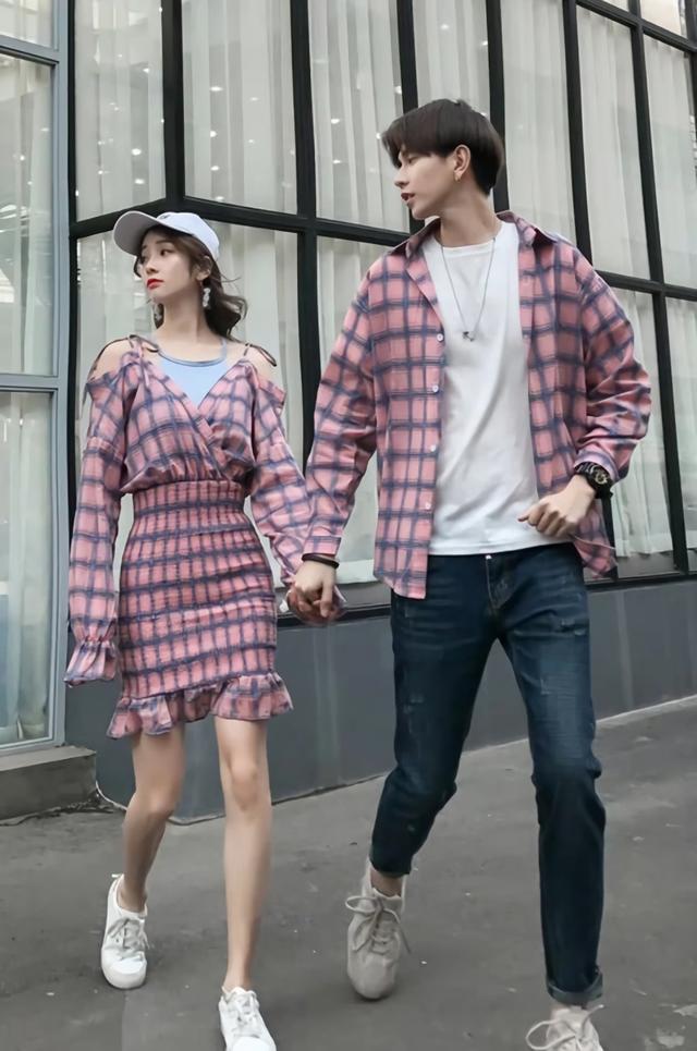 学生党最爱的高颜值情侣装,叫做"你衣我裙",站在一起甜死了!